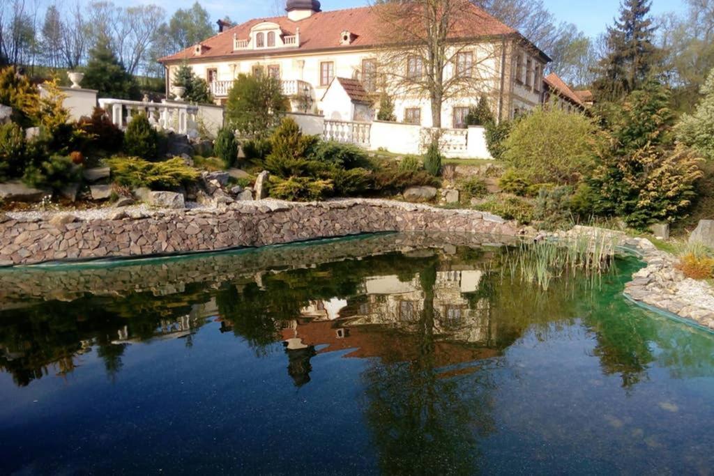 Zamecek Zdiky - Moderni Velky Apartman Bujanov Extérieur photo